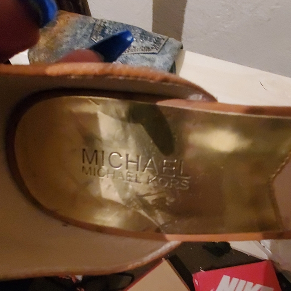 Michael Kors wedge - Picture 3 of 3